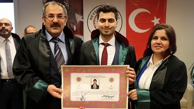 Nevşehir'de mesleğe başlayan avukatlara ruhsatları verildi