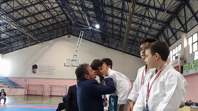 Okullar arası Karate İl Birinciliği müsabakaları yapıldı