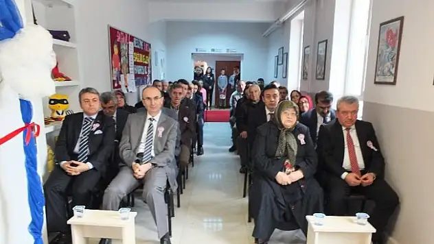 Özel çocuklar için atölyeler açıldı