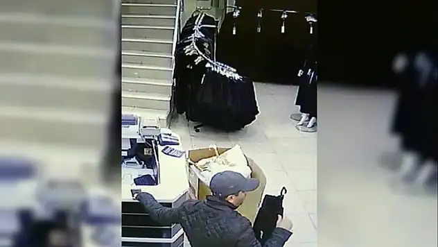 (Özel Haber) Telefon hırsızı kameralara böyle yakalandı