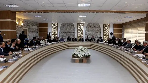 Rektör Kızılay İlahiyat Fakültesini ziyaret etti