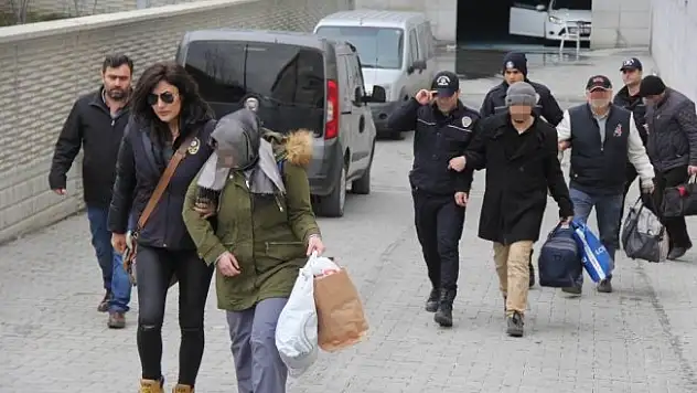 Samsun'da FETÖ'den 6 kişi adliyeye sevk edildi