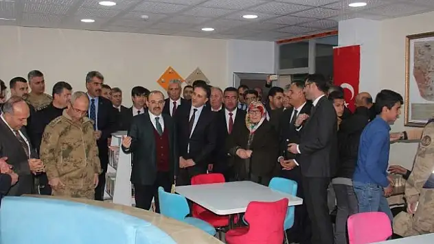 Şehit Budak'ın ismi kütüphaneye verildi