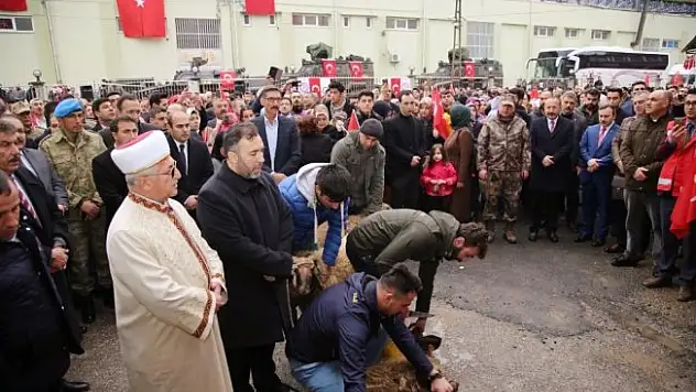 Siirt'te 60 özel harekat polisi Afrin'e uğurlandı