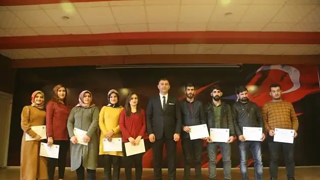 Silopi'de 60 kursiyer sertifikasına kavuştu
