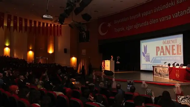 Sosyal Bilimler Lisesi'nden Mülteci Semineri