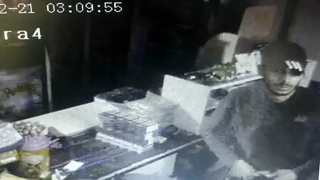 Taksi ücretini çaldıkları bilgisayarla ödediler