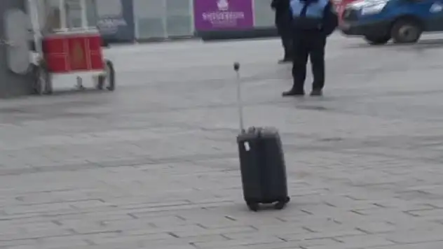 Taksim Meydanı'nda şüpheli valiz paniği