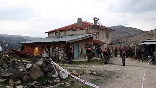 Tarla tartışması katliamla bitti