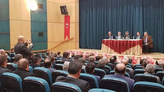 Tatvan'da muhtarlar toplantısı