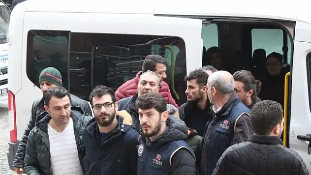 Terör propagandası yapan 7 HDP'li yönetici adliyeye sevk edildi