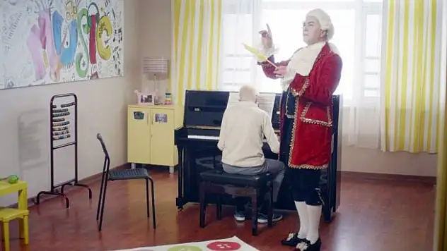 Türk Telekom reklam filminde projelerinde yer alan çocuklar yer aldı