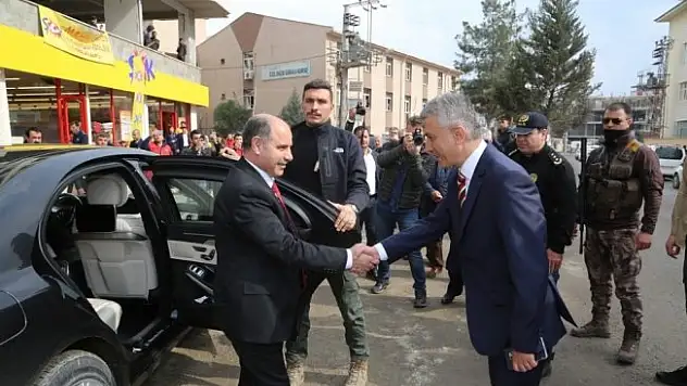 Vali Aktaş Cizre'de incelemelerde bulundu