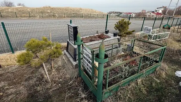 Van büyükşehir belediyesi mezarlıkları yeniden düzenlendi