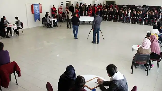 Van'da Gençlik Merkezleri Arası Bilgi Yarışması sona erdi