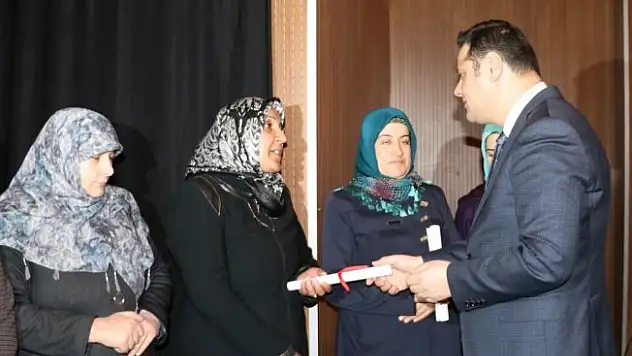 Van'da okuma yazma seferberliği start aldı