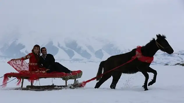Yüksekova'ya Çinli gelin