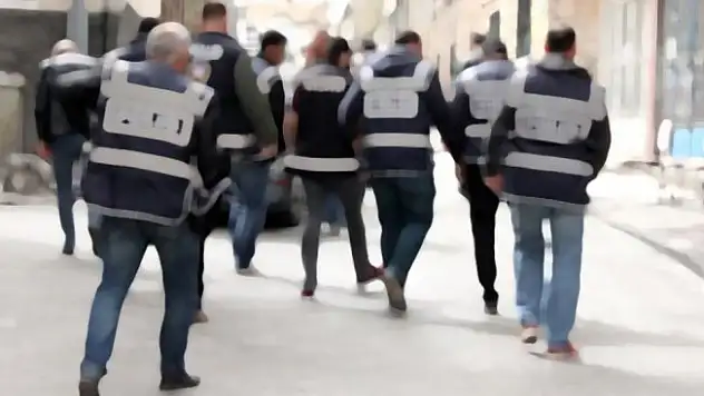 21 ilde 33 subay hakkında gözaltı kararı
