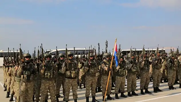 660 asker ve korucu Afrin'e uğurlandı