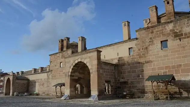 665 yıldır ayakta