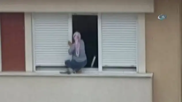 7. katta tehlikeli temizlik kamerada