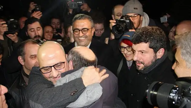 Ahmet Şık ve Murat Sabuncu tahliye oldu