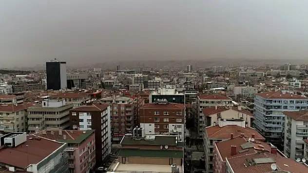 Ankara sarı renge büründü