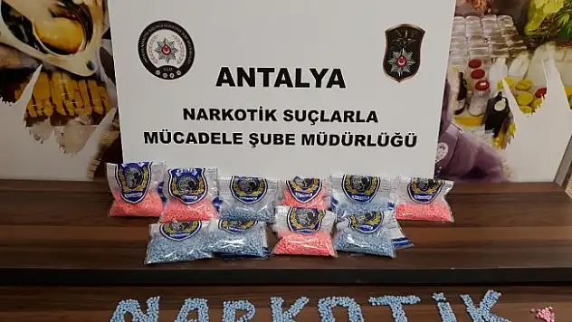 Antalya merkezli uyuşturucu operasyonu: 12 gözaltı