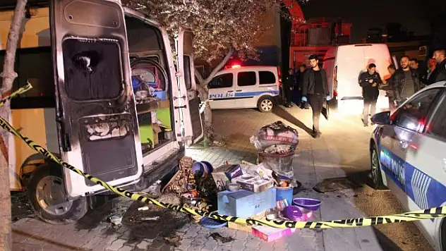 Araç içinde yaktığı ısıtıcı canından etti