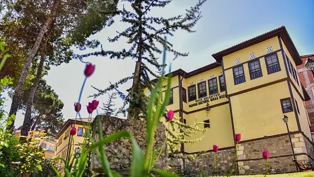 Artık Avrupa Müze Akademisi üyesi