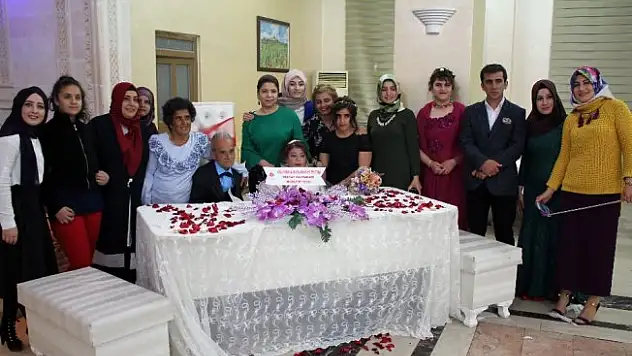 Aşk engel tanımadı
