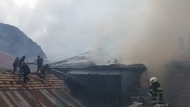 Ateşle kontrol edilen tüp evi kül etti