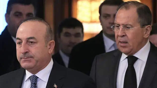 Bakan Çavuşoğlu Rus mevkidaşı ile bir araya geldi