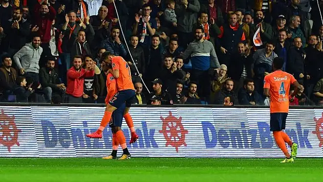 Başakşehir'den Beşiktaş'a zirve darbesi