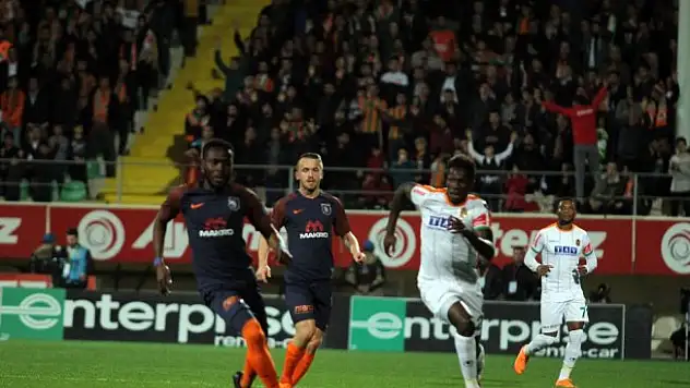 Başakşehir'den kritik puan kaybı