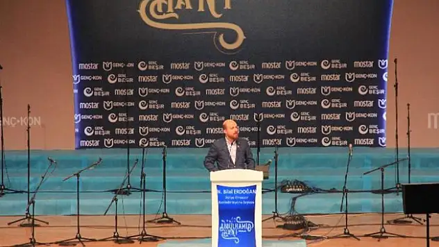'Batılılaşmayı şekilden ibadet sananlar...'