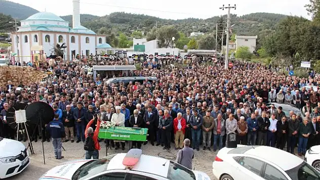 Belediye başkan yardımcısını binler uğurladı
