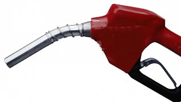 Benzine zam geldi