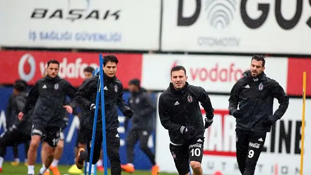 Beşiktaş Gençlerbirliği maçı hazırlıklarını sürdürdü