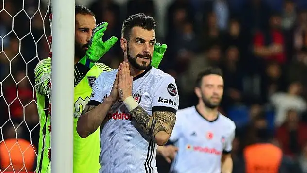 Beşiktaş ikinci yarıda ilk yenilgisini aldı