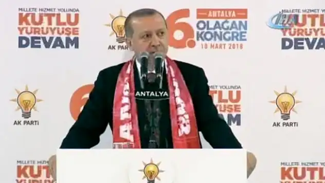 'Biri timsahın alt çenesi diğeri de üst çenesidir'