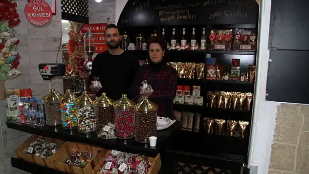 Bu da gül ve lavanta kahvesi
