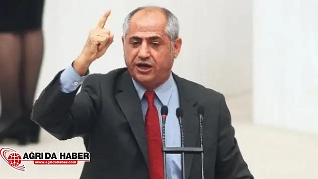CHP İzmir Milletvekili Musa Çam'a 3 Birleşim Çıkarma Cezası!