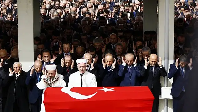 Deniz Bölükbaşı ebediyete uğurlandı