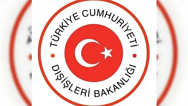 Dışişleri Yunanistan'da Türk bayrağının yakılmasını kınadı
