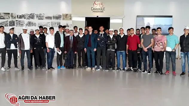 Doğubayazıtlı Gençler Başakşehir-Beşiktaş Müsabakasını İzledi