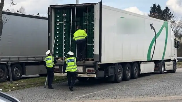 Donmaktan son anda kurtarıldılar