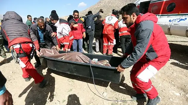 Düşen jetteki cenazelere ulaşıldı