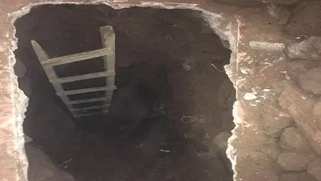 Evde kaçak kazıya jandarma baskını: 6 gözaltı