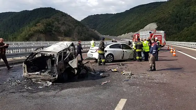 Feci kaza: 2 kişi yanarak öldü